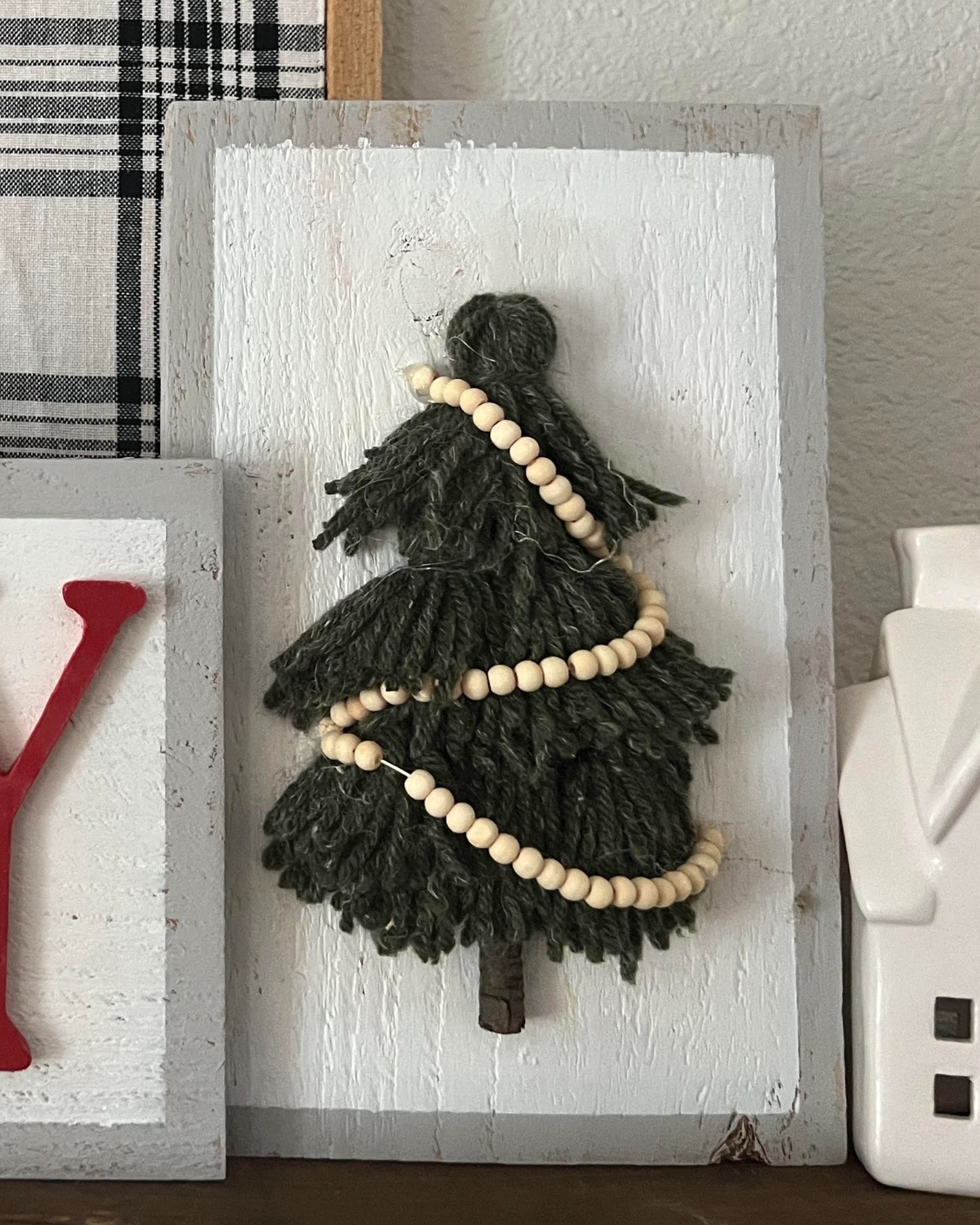 Fringe Christmas Tree Wooden Sign